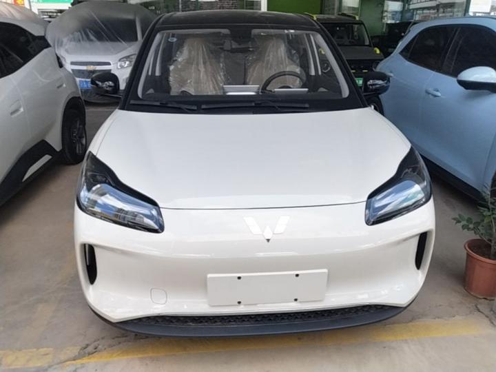 Wuling Bingo PLUS 2024 330km 5-Seater photo 2