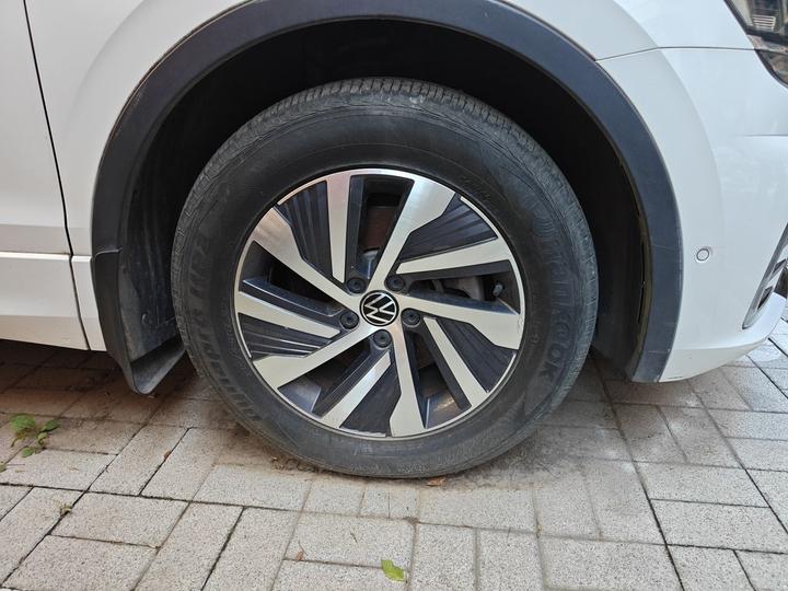 Tiguan L EV 2021 430PHEV PHEV Premium photo 8