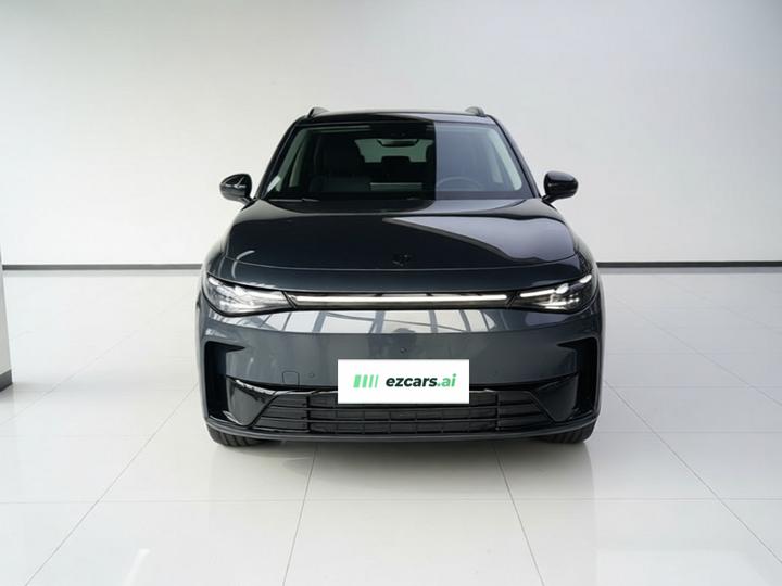 Leapmotor C16 2024 EREV 200 Exclusive photo 2