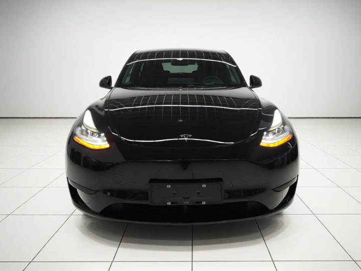 Model Y 2022 Long Range AWD photo 2
