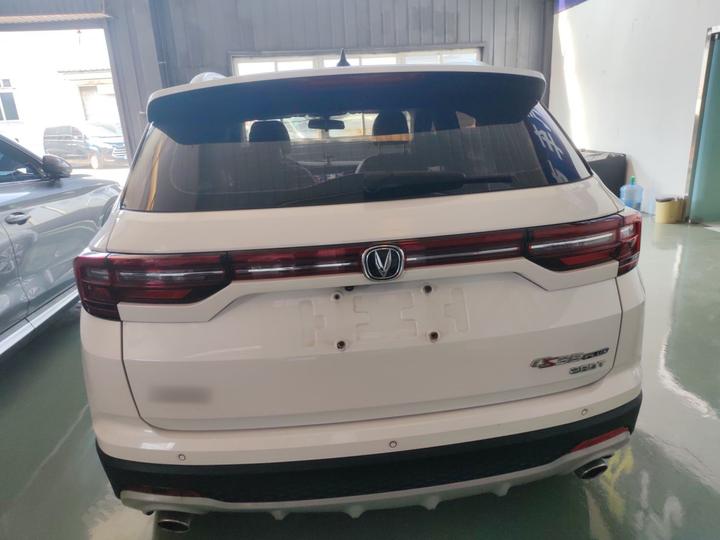 CS35PLUS 2019 1.4T DCT photo 3