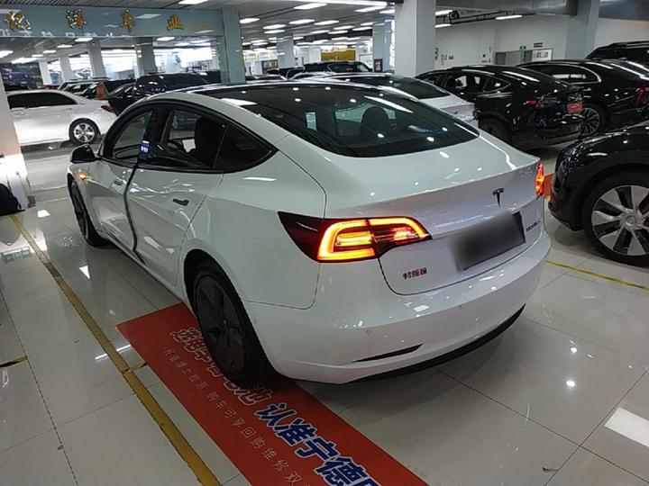 Model 3 2021 Standard Range RWD Upgraded photo 4