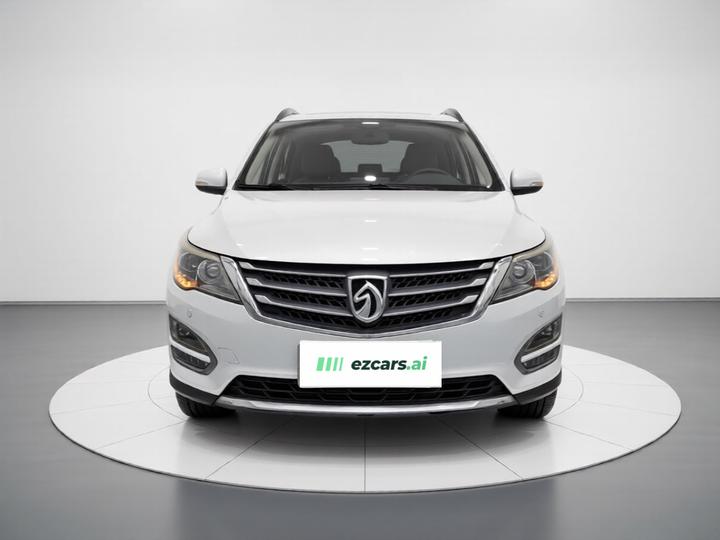 560 2015 1.8L MT Luxury photo 2