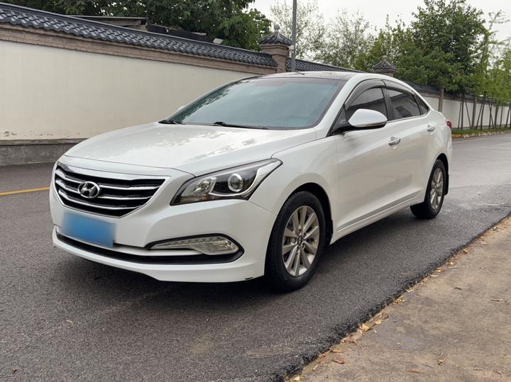 Mistra 2014 1.8L AT Smart GLS