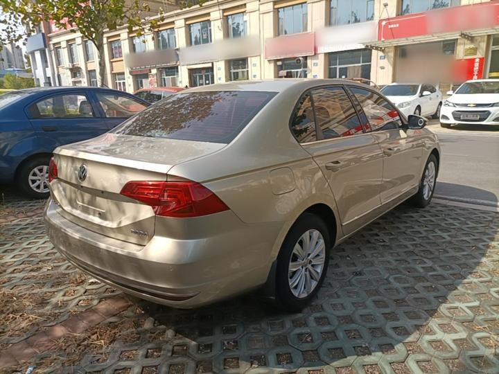 Bora 2016 1.6L AT Comfort photo 4