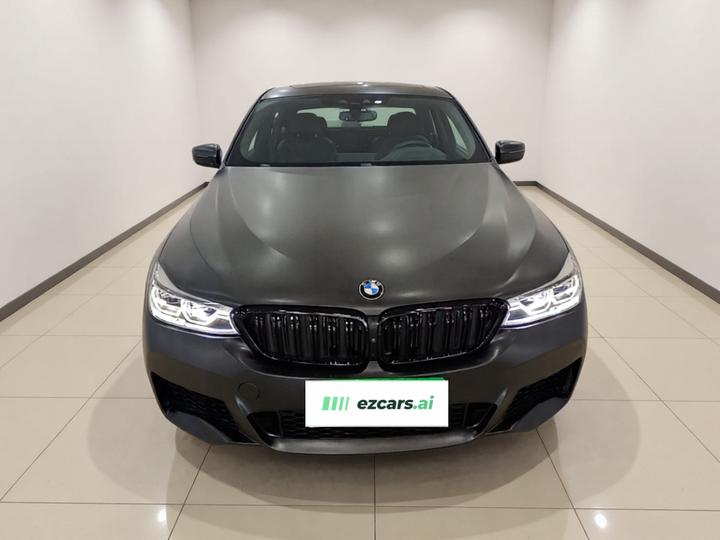 6 SeriesGT 2018 640i xDrive M Sport Package photo 2