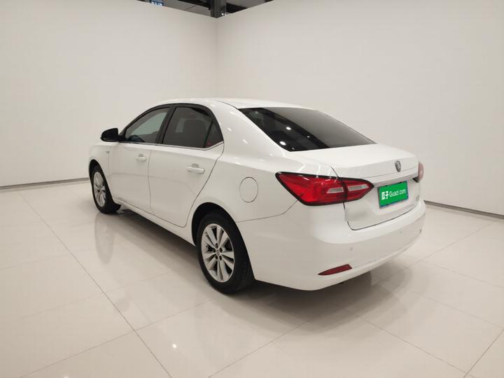 360 2018 PLUS 1.5L MT Exclusive photo 4