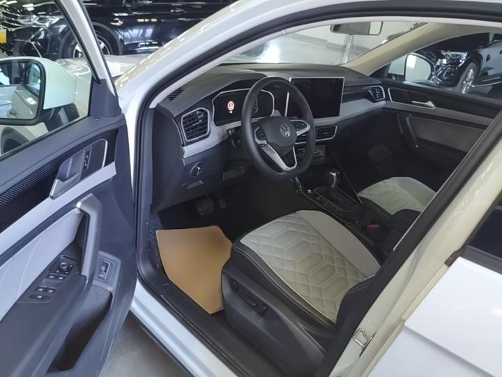 Tayron 2025 300TSI photo 5