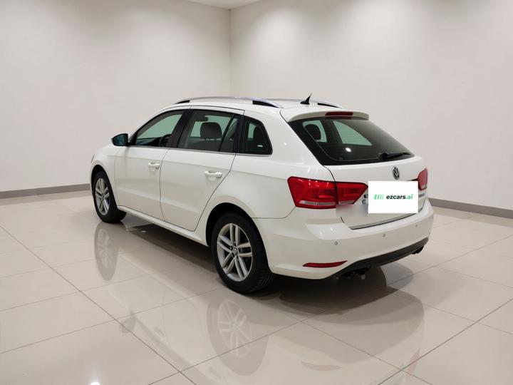 2015 1.6L AT Comfort photo 4