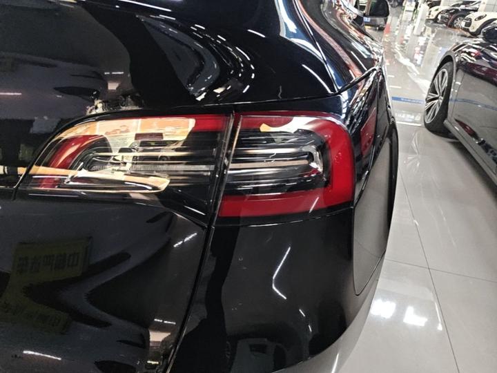 Model Y 2022 Facelift RWD photo 7