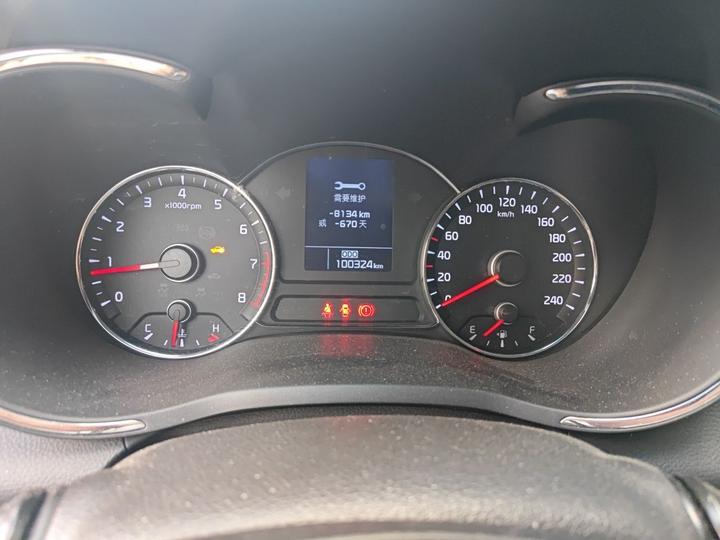 K3 2015 1.6L MT GLS photo 8