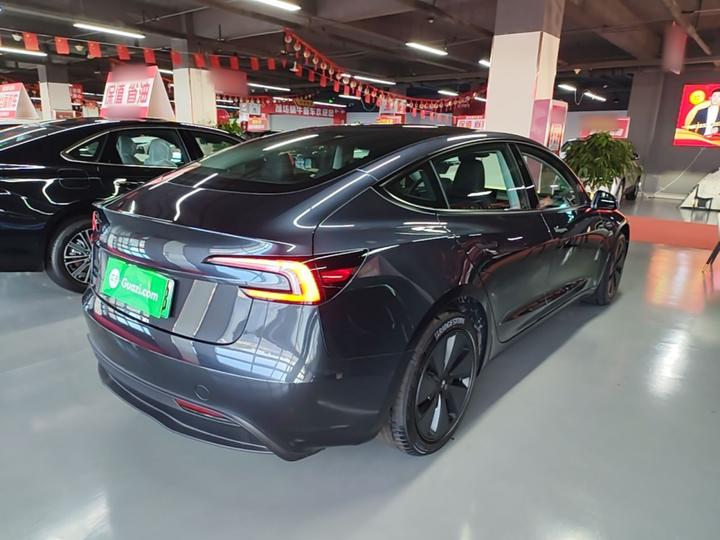 Model 3 2026 RWD photo 4
