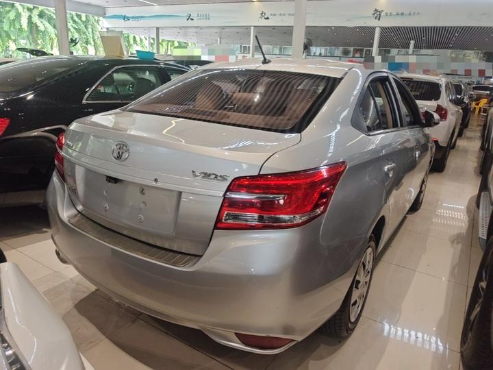 Vios 2017 1.5L CVT photo 4