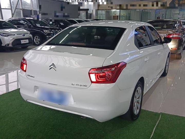 2018 1.6L MT Comfort photo 4