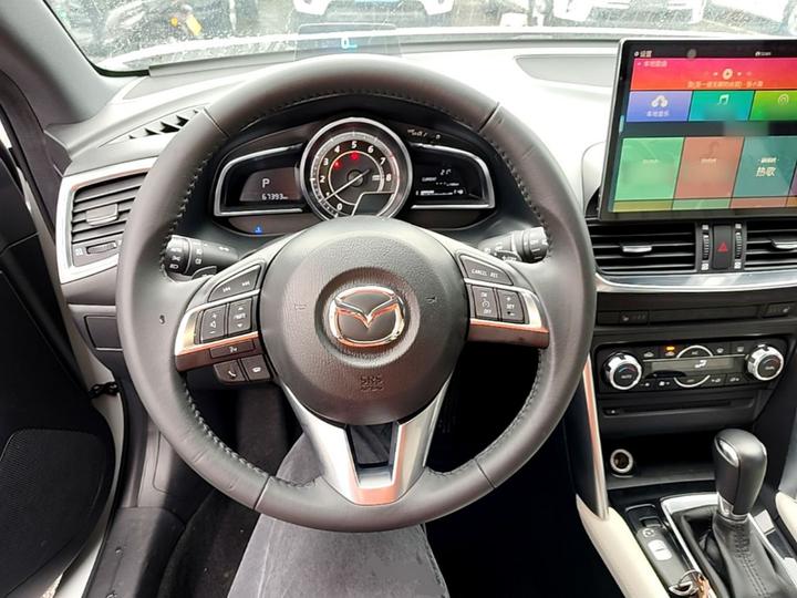 CX-4 2016 2.0L AT RWD Leading photo 6