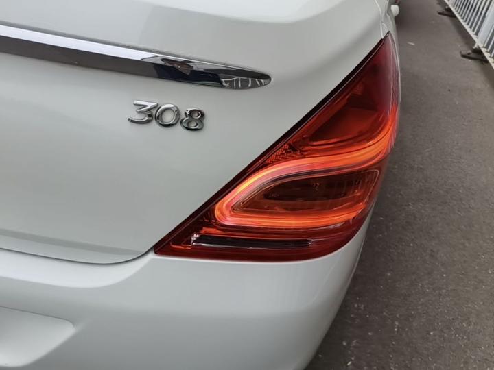 308 2014 Classic 1.6L AT photo 7