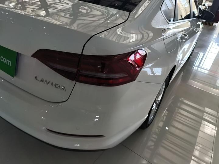 Lavida 2022 1.5L AT photo 7