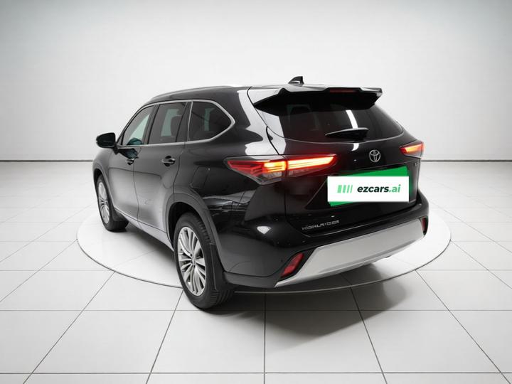 Highlander 2022 380T AWD Premium 7-Seater photo 4