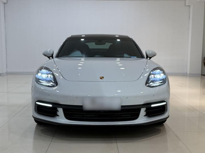 2017 Panamera 3.0T photo 2