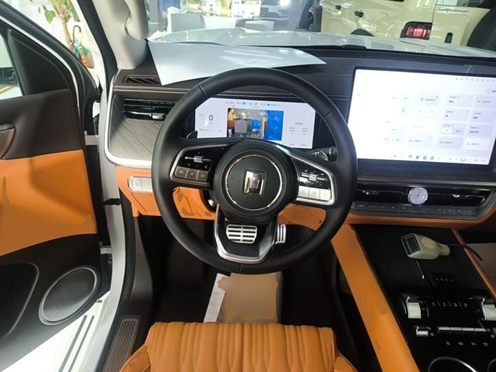 500 EV 2026 Hi4-T Smart photo 6