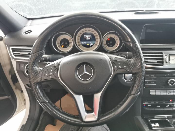 E-Class 2015 Facelift E 200 L Sport photo 6