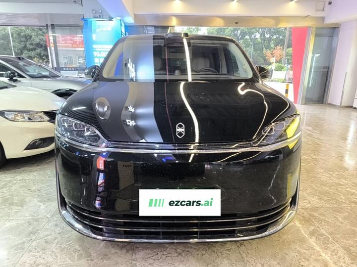 HIMA Luxeed V9 2026 Max+ photo 2