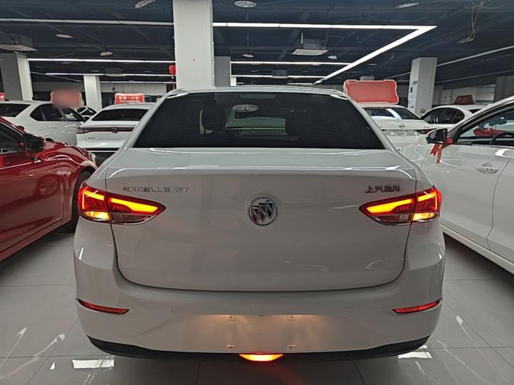 Excelle 2021 Facelift Classic 1.5L AT Progressive photo 5