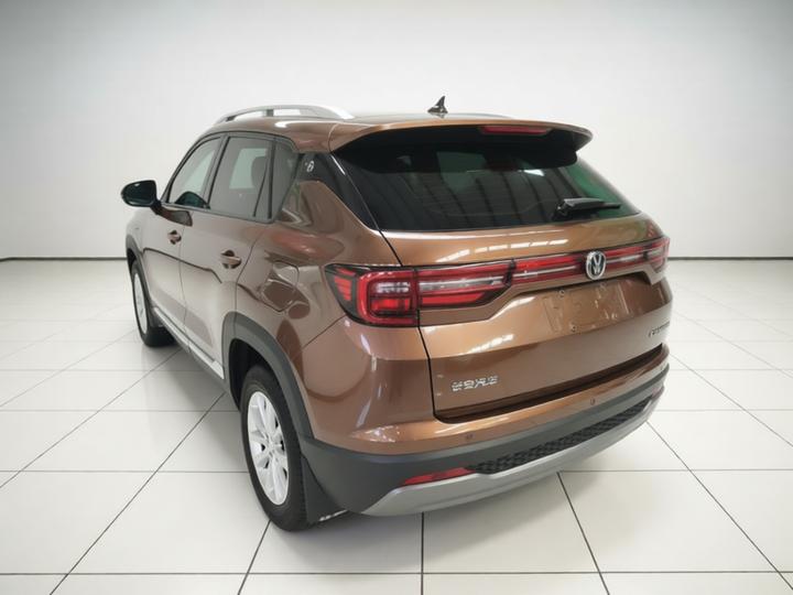 CS35PLUS 2021 1.6L MT Elite photo 4
