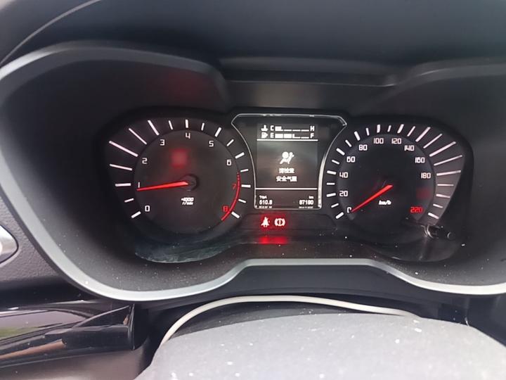GAC Trumpchi GS4 2015 200T MT Elite photo 4