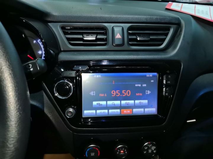 K2 2015 Sedan 1.4L AT GLS photo 4