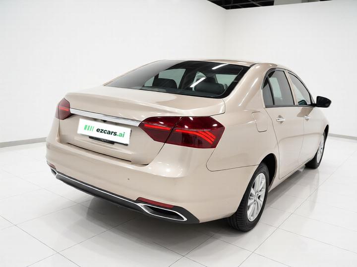 Emgrand 2020 1.5L CVT Comfort photo 6