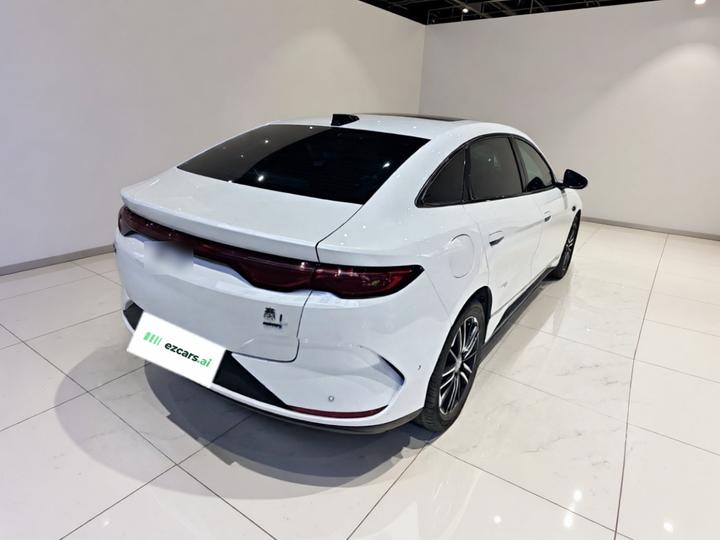Qin L 2025 EV 545KM Excellence photo 4
