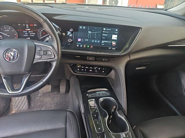 2023 Envision Plus 652T 5-Seater Luxury photo 8