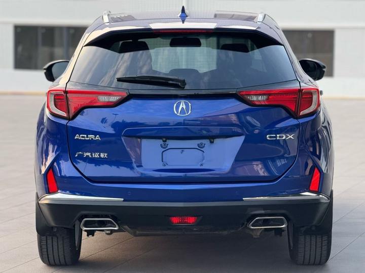 CDX 2016 1.5T RWD Exclusive photo 4