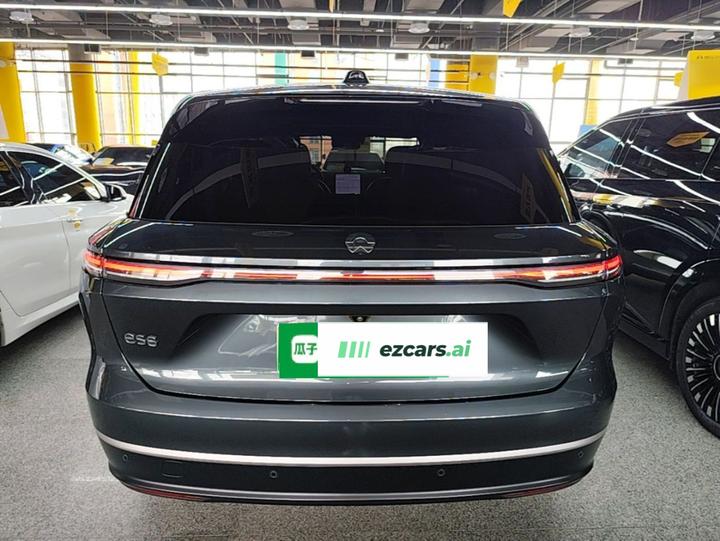 ES8 2023 75kWh Executive photo 3