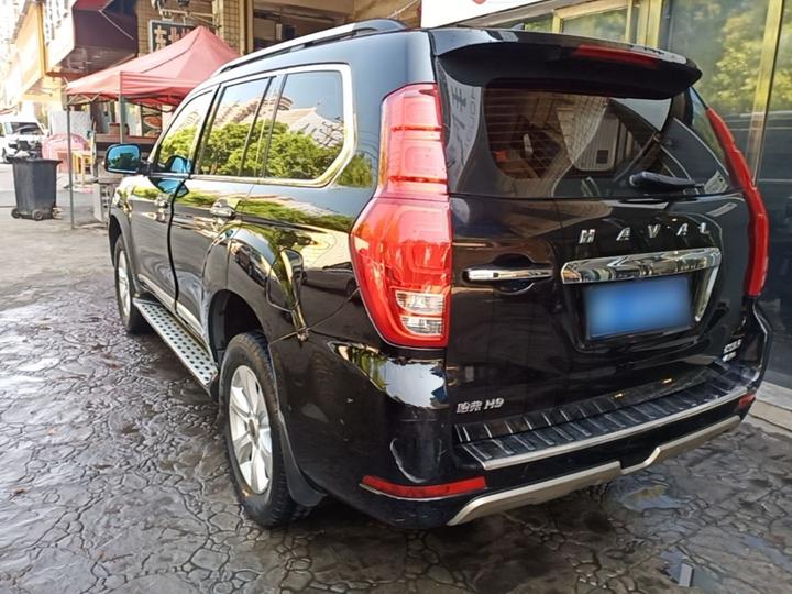 H9 2015 2.0T AWD Luxury 7-Seater photo 4