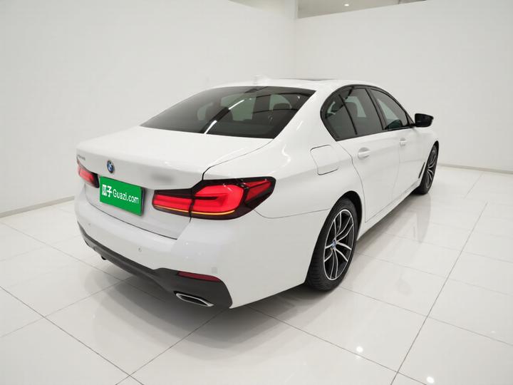 5 Series Imported 2022 Facelift 525i M Sport Package photo 6