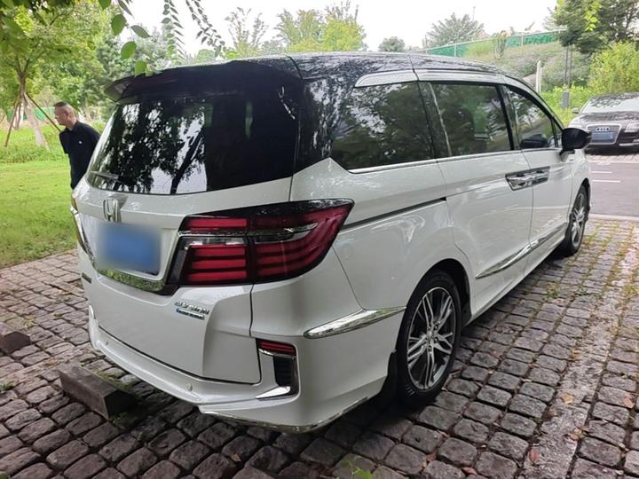 Elysion 2019 2.0L Hybrid Supreme photo 4