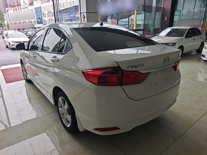 2017 1.5L CVT Elite photo 4