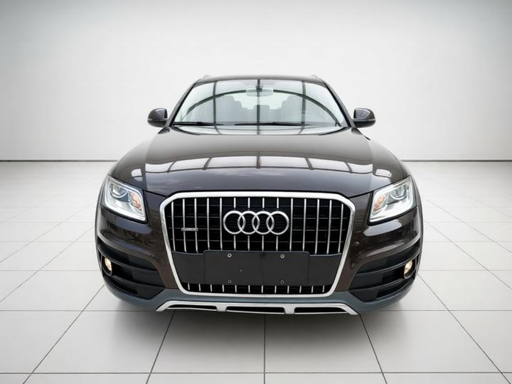 Q5 2017 Plus 40 TFSI Tech photo 2