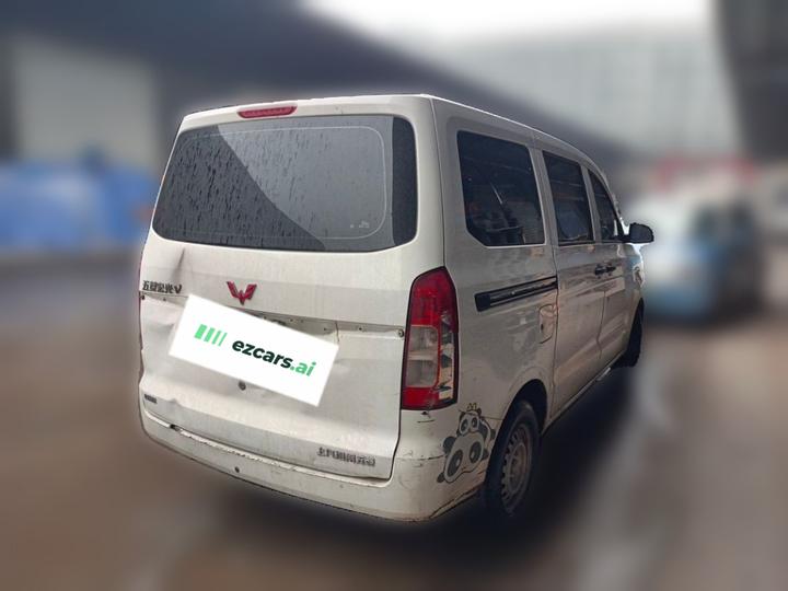 Wuling Hongguang V 2021 1.5L LAR photo 6