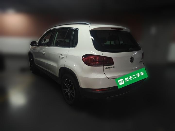 Tiguan 2015 1.8TSI AT AWD Luxury photo 4