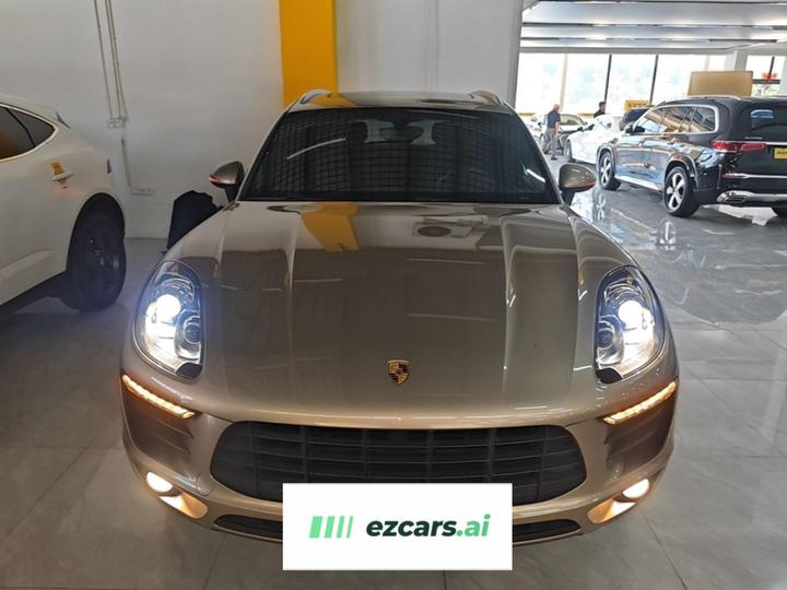 2014 Macan 2.0T photo 2