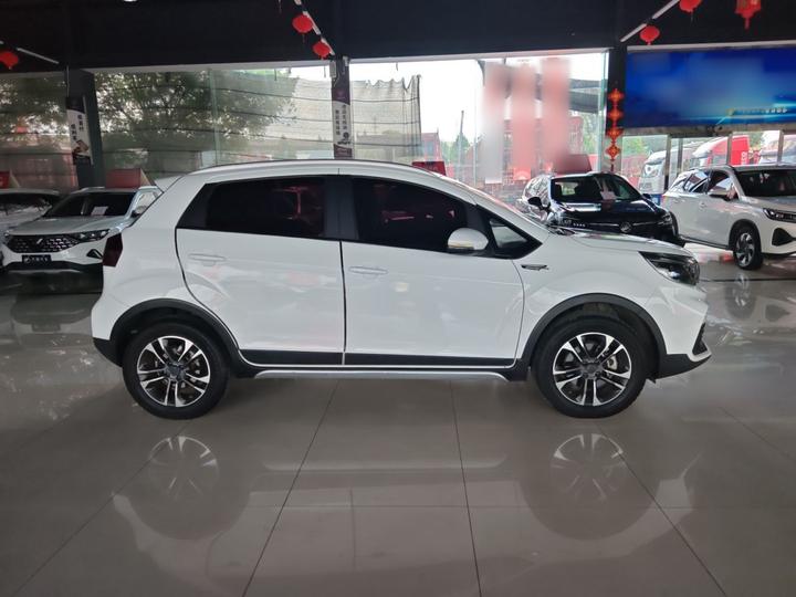 Vision X3 2019 Upgraded 1.5L CVT Premium photo 3