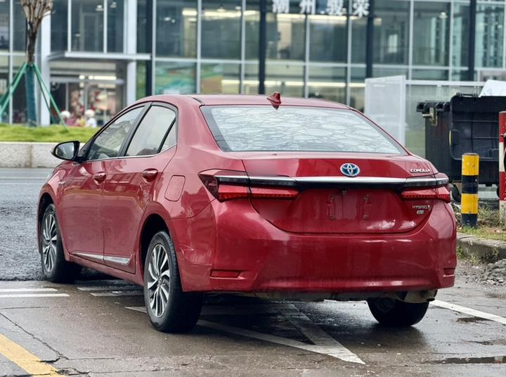 Corolla 2016 Hybrid 1.8L E-CVT Elite photo 4