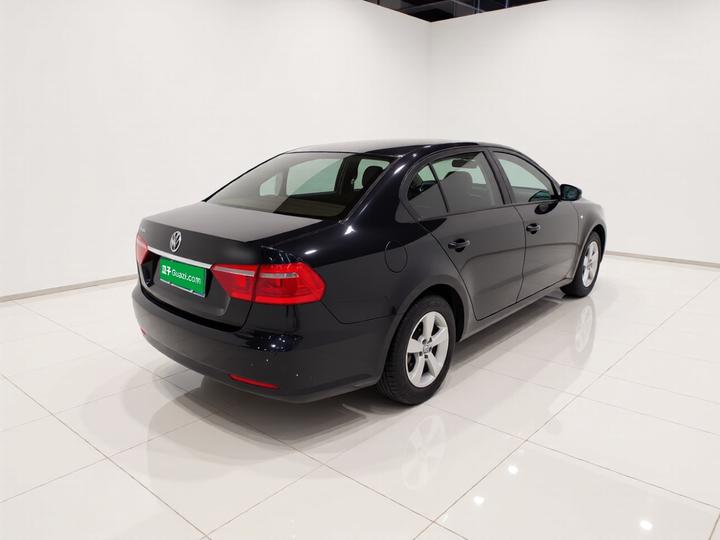 Lavida 2013 Facelift Classic 1.6L AT photo 6