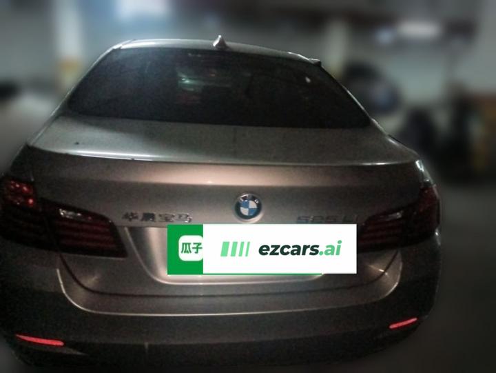 5 Series 2017 525Li Leading photo 5