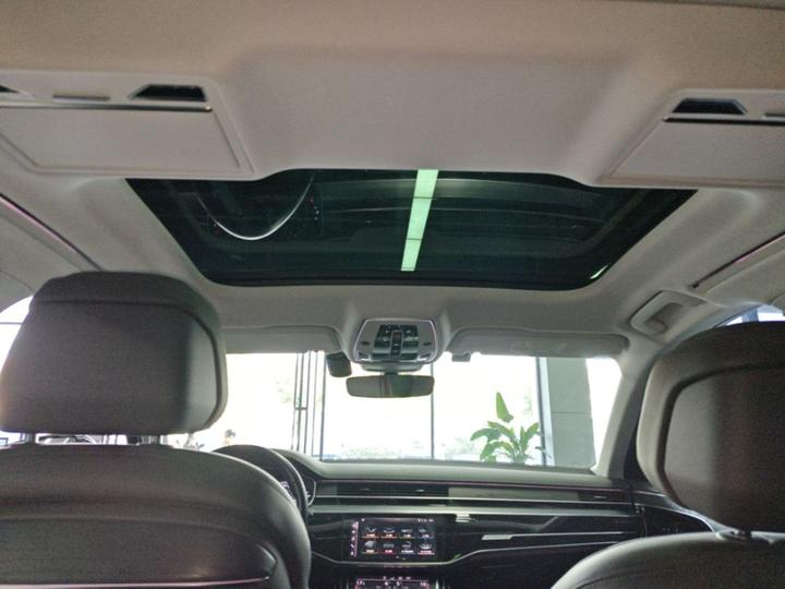 A8 2019 Plus A8L 50 TFSI quattro Comfort photo 7