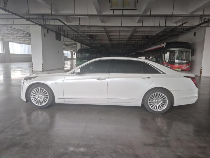CT6 2021 28T Luxury photo 4
