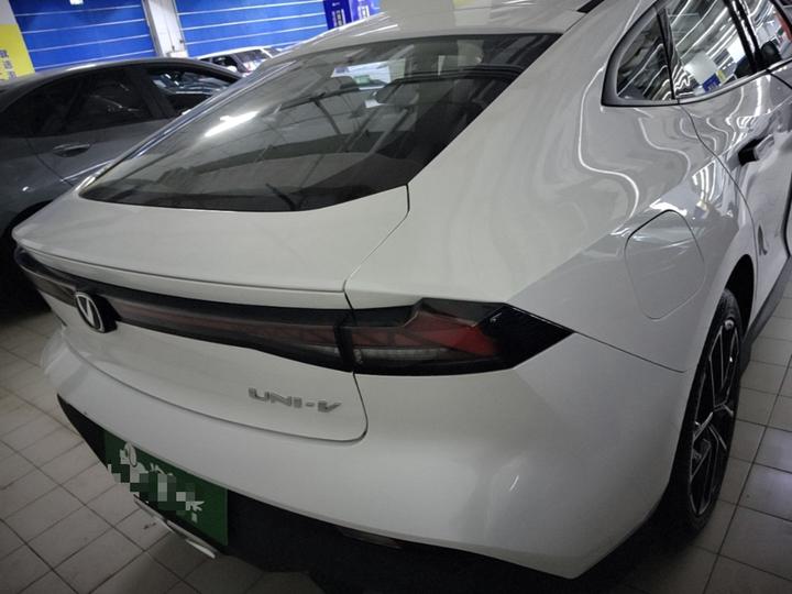 UNI-V iDD 2024 iDD 136km Smart Premium photo 5